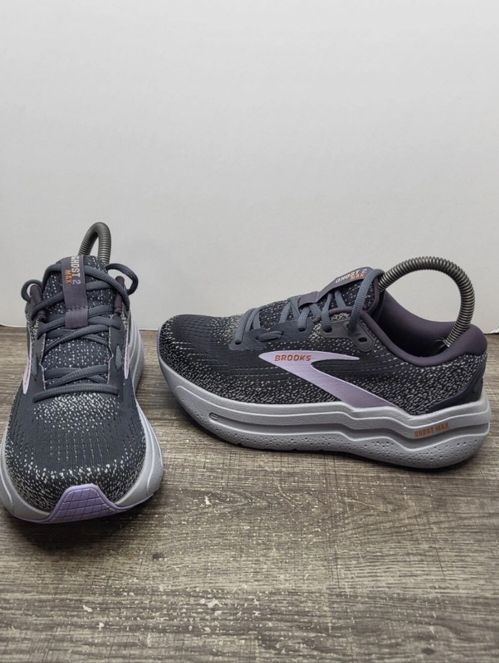 Brooks Ghost Max 2 Women's Size 6 B (Medium) Running Shoes Multicolor